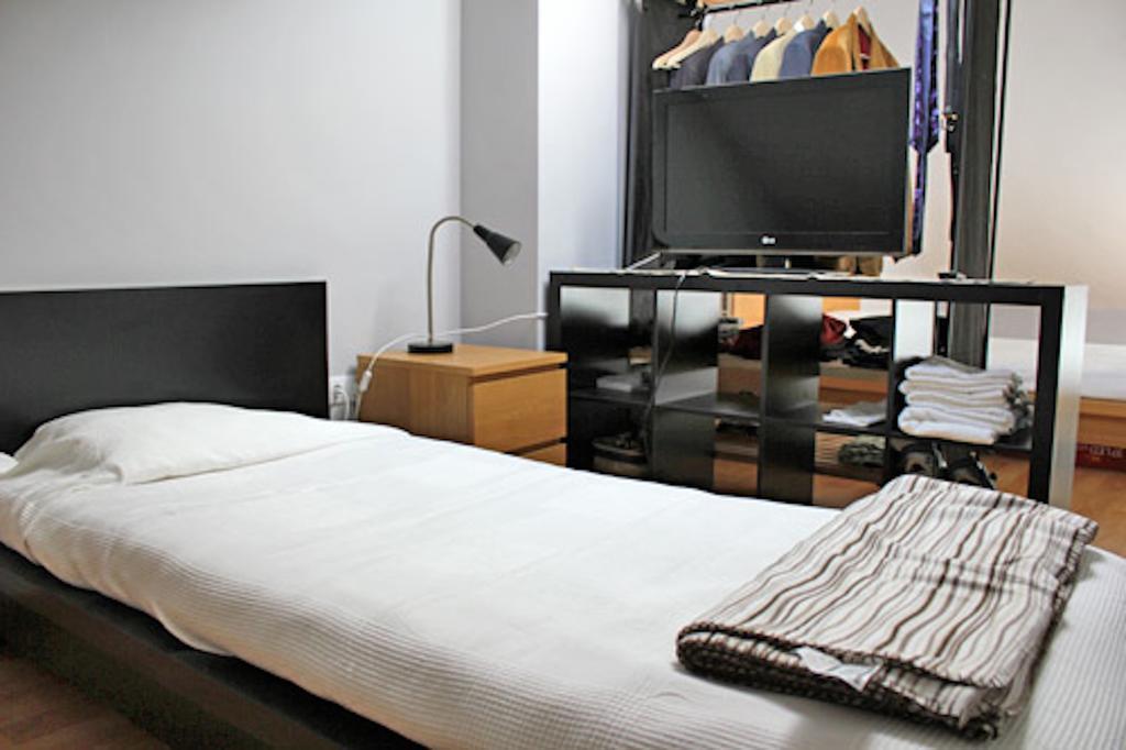 Apartamentos San Pablo Malaga Bilik gambar