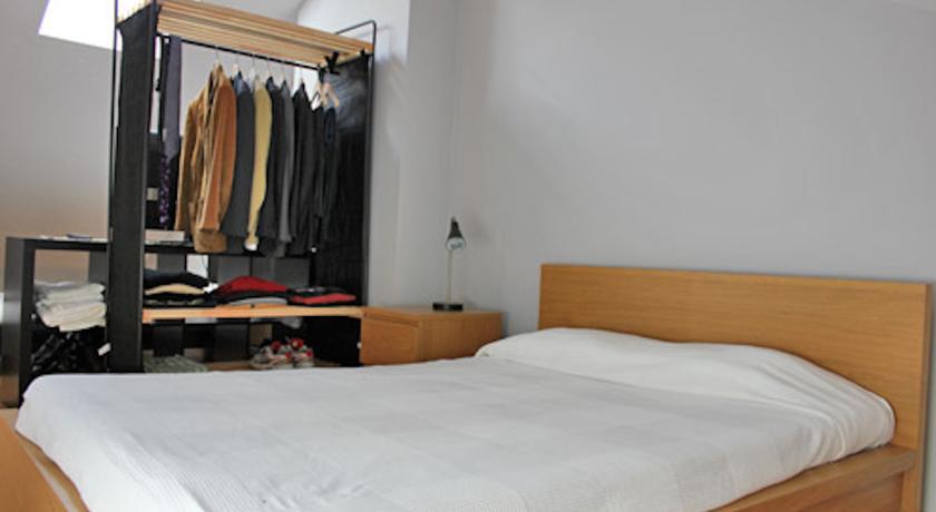 Apartamentos San Pablo Malaga Bilik gambar